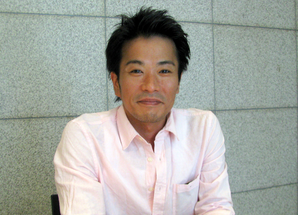 星川保取締役