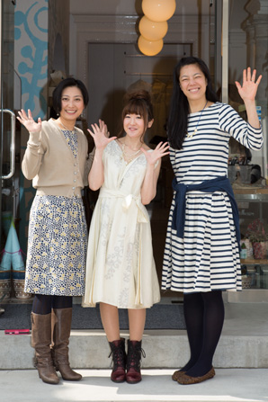 フェアトレード鈴木さん、店長の稲葉さんと