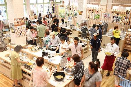 なぜ、ルタオや茅乃舎は元気なのか? 地方の通販企業に学ぶ成長のヒント 愛しとーとは佐賀県唐津市に約10億円をかけてバイキングレストランをオープン②