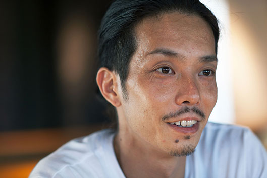 壁紙屋本舗 プリンティング 、ロジスティックチーム リーダー 高橋祐輔さん