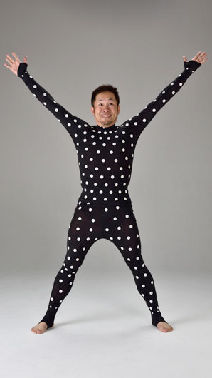 ZOZOSUITを着用した筆者3（竹内謙礼氏）