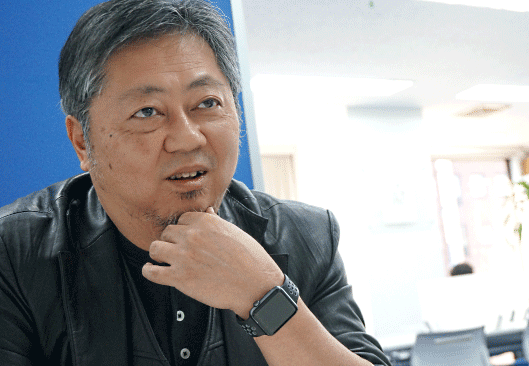 中島成浩氏