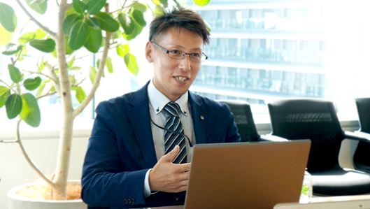 ロジテックINAソリューションズ 商品開発部Web企画チーム チームリーダー 佐名木孝氏