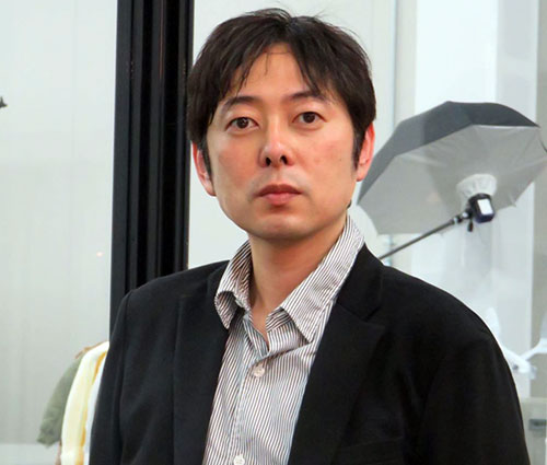 物流ロボット ピッキングロボット EVE AI搭載ロボット 人手不足 作業効率化 AI 倉庫 佐藤智裕