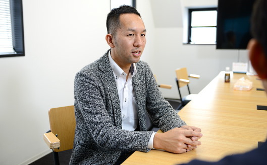 ネットショップ支援室の山本皓一朗社長