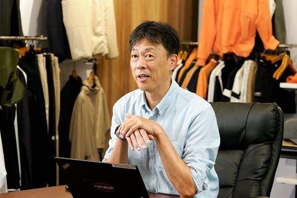 テーラーメイドゴルフ コンシューマ・ダイレクト シニアマネージャー　萩原 朋之氏