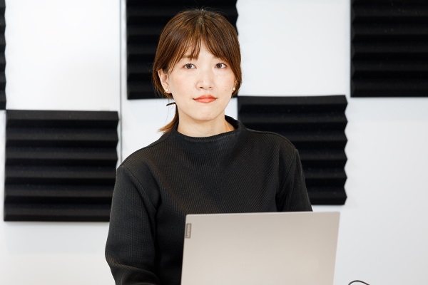DECENCIAのブランド推進事業部 CX統括グループ 星野葵氏