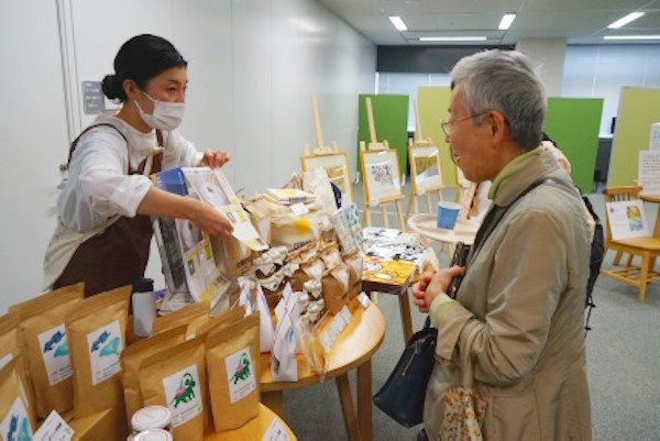アート作品の展示などを実施した
