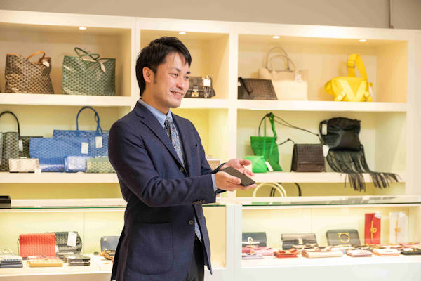 オンライン上でも店頭同等の接客をめざす