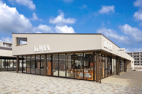 福岡県福岡市に開設した「LOWYA九大伊都店」