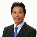 尾崎 友章 氏