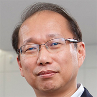 山田 賢治