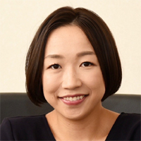 黒須 綾希子