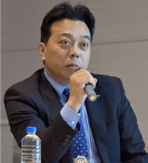 株式会社山善 家庭機器事業部eビジネス部部長代理 尾崎 友章 氏