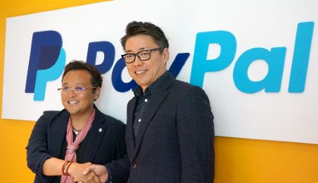 売れるネット広告社の加藤公一レオ社長と、PayPalの橋本知周氏（ラージマーチャント セグメント 統括部長）
