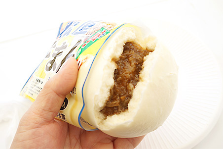 松屋牛まん金萬福氏監修（牛めし味）