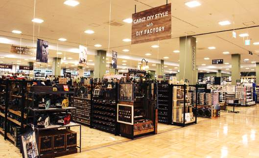 カインズが4月28日にオープンする実店舗「カインズ広島LECT店」について、大都がDIYの売り場と工房をプロデュース