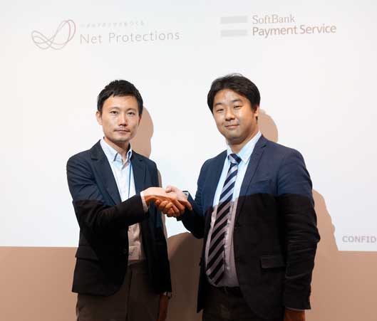 ネットプロテクションズ セールスグループ マネージャー　中島康太郎氏（左）と、ソフトバンク・ペイメント・サービス 営業本部 営業3部 部長　長田直樹氏（右）