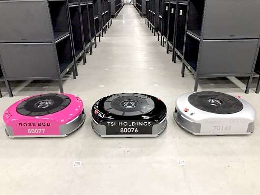 TSIホールディングスはこのほど、グループのアパレルブランド「ローズパッド」の物流にロボットを活用する取り組みを開始