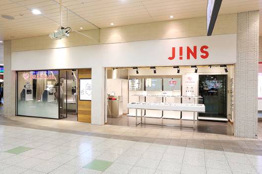 ジJINSが始めたAI活用の次世代型ショールーミング店舗