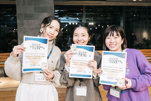 アダストリアが実施した「接客大会」（ロールプレイング形式） 勝者「エルーラ 新百合ヶ丘エルミロード店」の川崎万智子氏