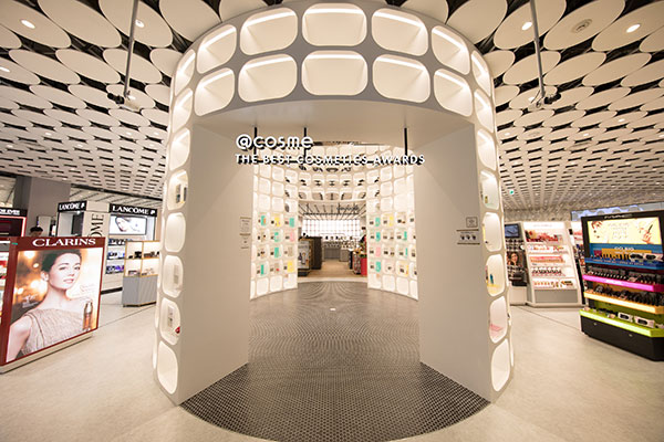 @cosme @cosmeTOKYO アイスタイル 旗艦店 化粧品 フラッグシップショップ アットコスメ