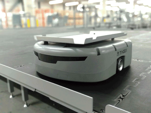 オルビスが導入した小型AGV（自動搬送ロボット）