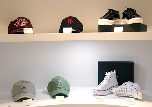 楽天 楽天市場 O2O店舗 Kulture Market Supported by Rakuten シーズマーケット 韓国コスメの販売・展示 アパレル ACBF P-31