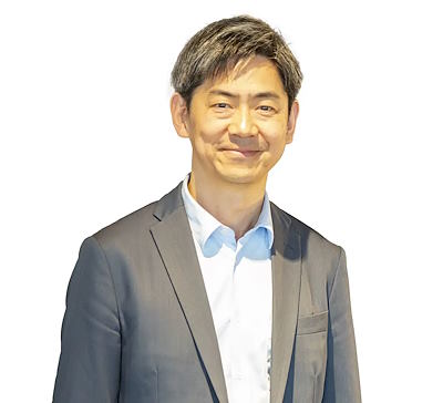 2023年6月実施の取締役会で、新たな代表取締役社長兼CEOの就任を内定した。新経営体制では、創業者として47年にわたってヒマラヤを牽引してきた現代表取締役会長兼社長の小森裕作氏が退任し、現社長室長兼販売本部長の小田学氏が新たに代表取締役社長兼CEOに昇格する