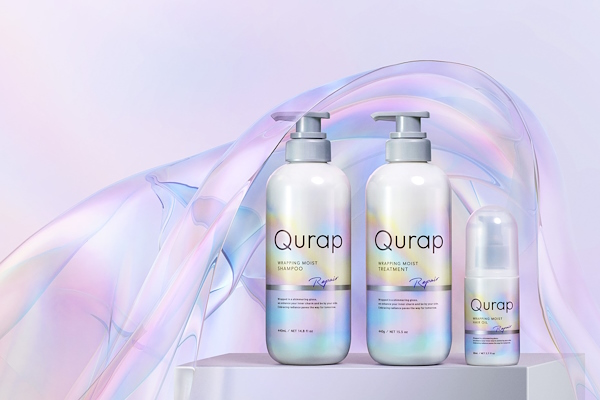 左から「キュラップ」のシャンプー、トリートメント、ヘアオイル