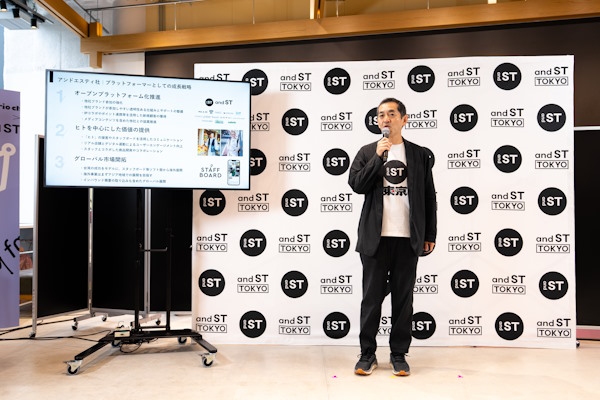 アダストリア 「and ST（アンドエスティ）」の旗艦店「and ST TOKYO（アンドエスティ トーキョー）」 アンドエスティの小林千晃取締役CBO